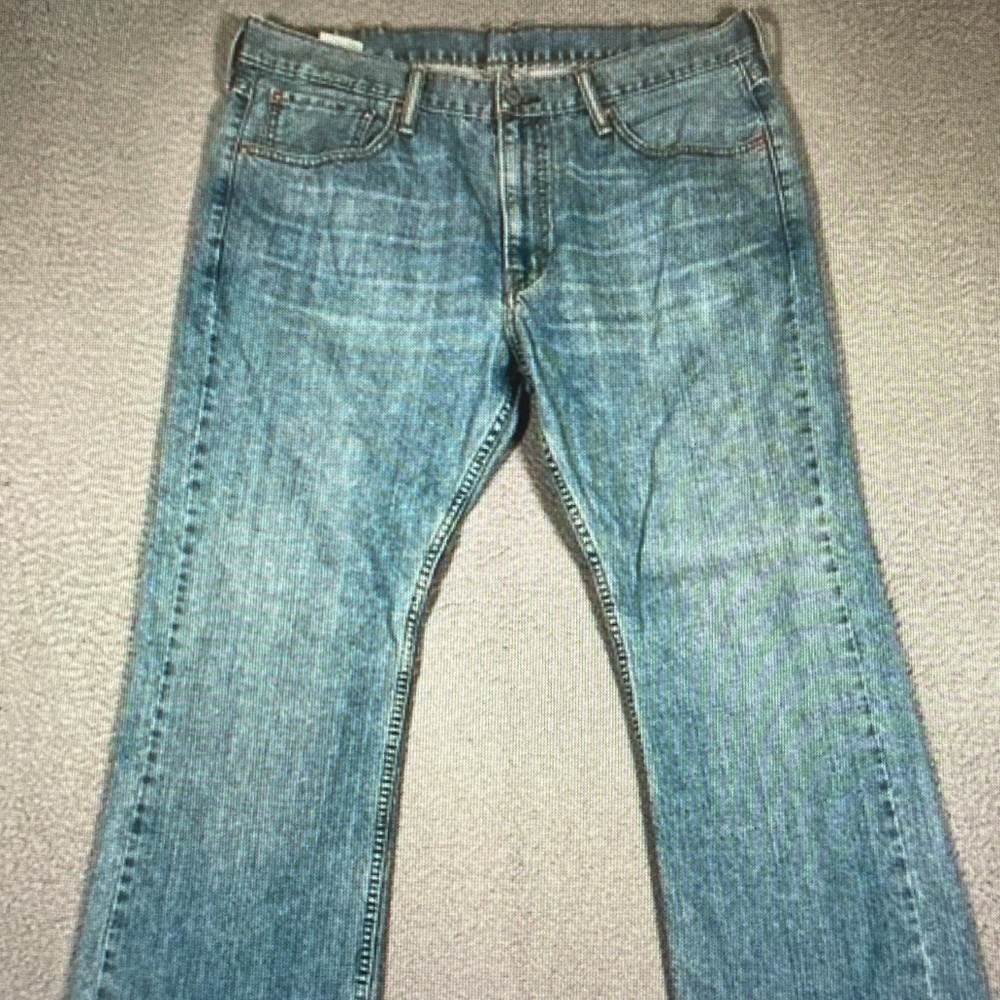 Levi's Classic Blue Straight Jeans